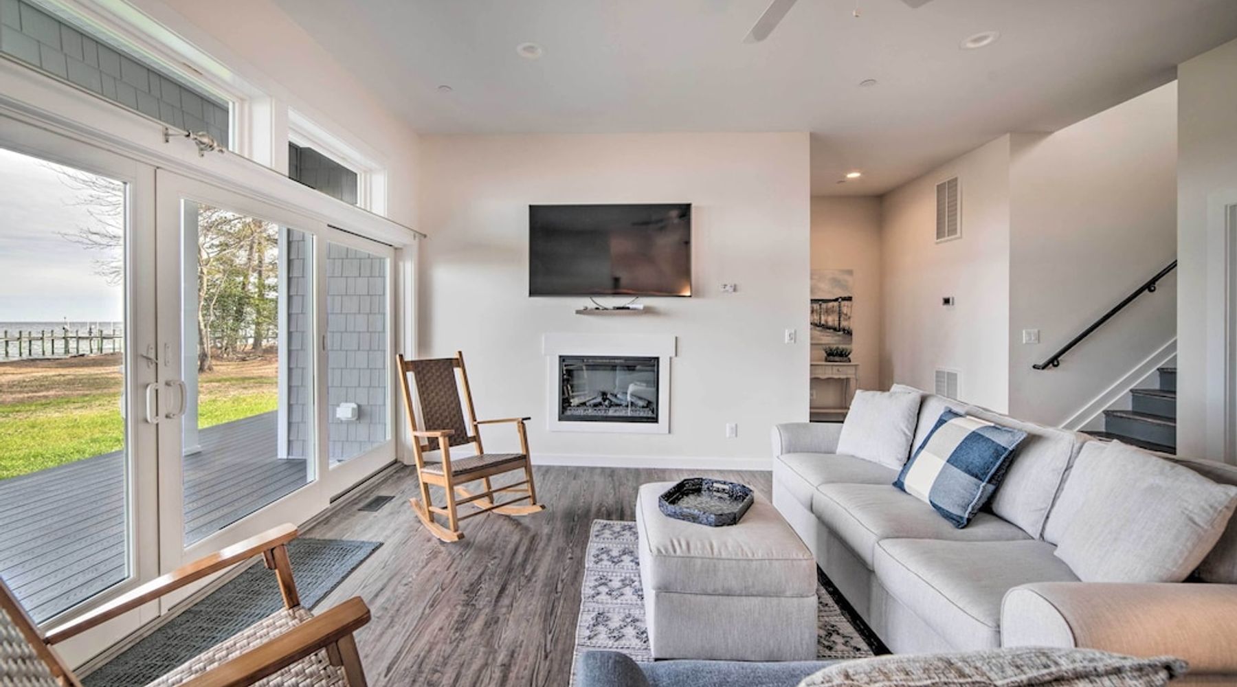 In the first-floor family area, watch movies on the flat-screen Smart TV.